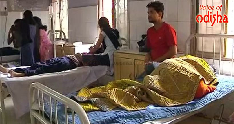 ହଷ୍ଟେଲ ଖାଦ୍ୟ ଖାଇ ୫ ଛାତ୍ରୀ ଅସୁସ୍ଥ