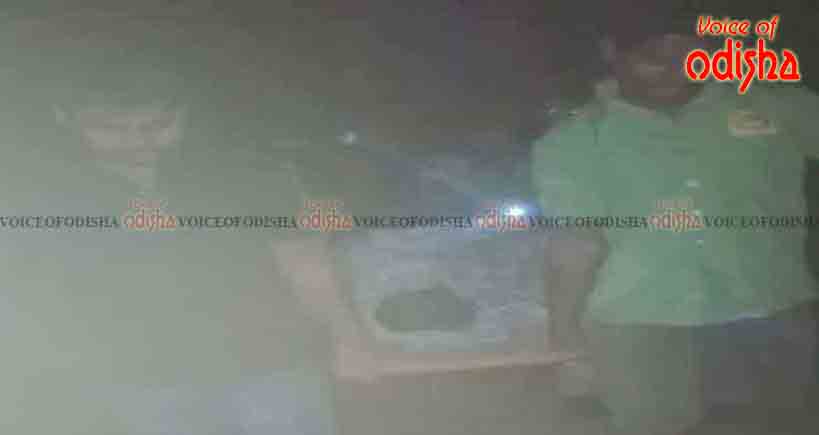 ୪କିମି ଷ୍ଟ୍ରେଚରରେ ବୁହା ହେଲେ ପ୍ରସୂତୀ