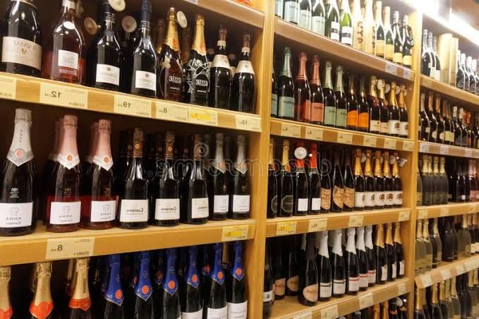 ମହଙ୍ଗା ହେଲା ମଦ