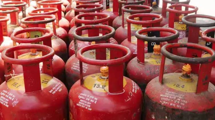 ବୃଦ୍ଧି ପାଇଲା ଏଲ୍‌ପିଜି ସିଲିଣ୍ଡର୍ ଦର