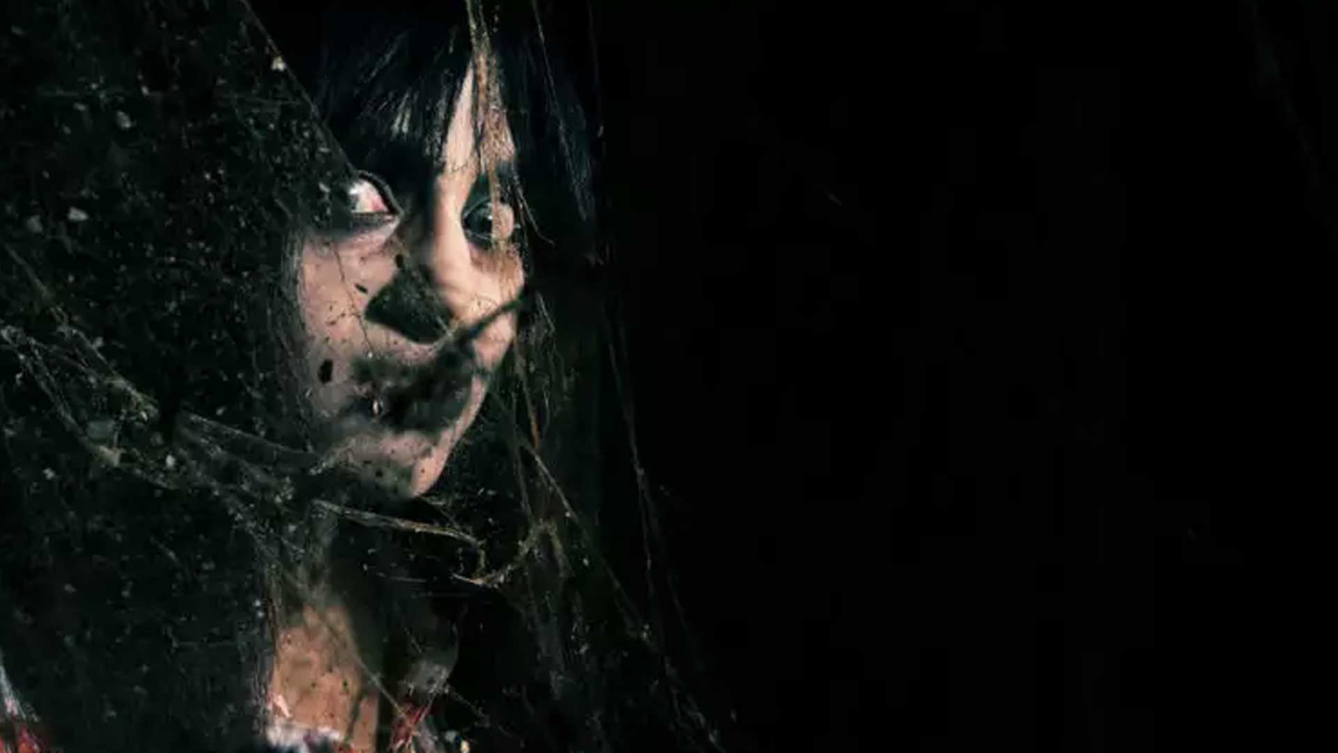 ଗାଁରେ ବୁଲୁଛି ଭୂତ, ଭୟରେ ଗାଁ ଛାଡିଲେ ୫ ପରିବାର ।