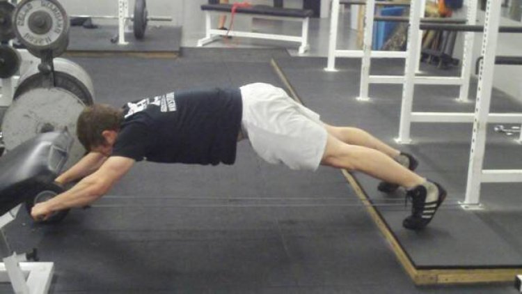 ପୁରୁଷମାନେ ଛାଡିଦିଅନ୍ତୁ ଏହି ୩ ଖରାପ ଅଭ୍ୟାସ: ଶରୀର ହୋଇଯିବ ଶକ୍ତ