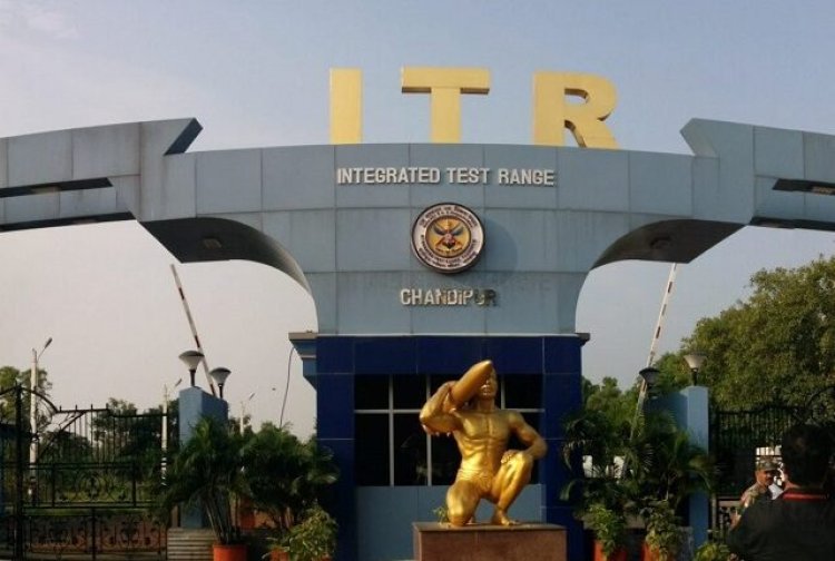 Honey-trapped by Pak agent, ITR officer arrested for leaking defence info