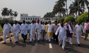 ଆଦାନୀ ମହାଘୋଟାଲାର ଜେପିସି ତଦନ୍ତ ଦାବିରେ କଂଗ୍ରେସର ରାଜଭବନ ଚଲୋ