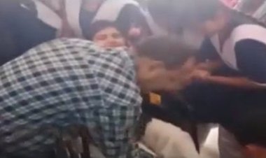 Auto Rams Into Boundary Wall, 4 Matric Examinees Hurt