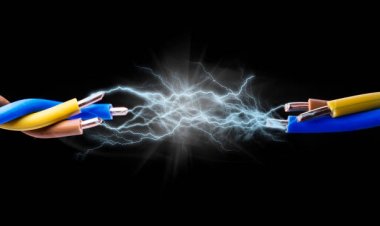 ପିଜୁଳି ତୋଳିବାକୁ ଯାଇଥିଲେ ନାବାଳିକା, ବିଜୁଳି ତାର ସଂସ୍ପର୍ଶରେ ଆସି ଚାଲିଗଲା ଜୀବନ