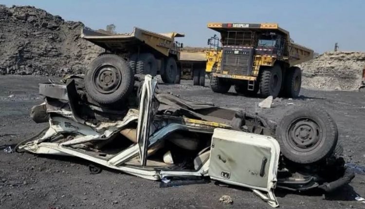 2 Killed, 4 Critical After Poclain Machine Dashes Into SUV At Garjanbahal Mine