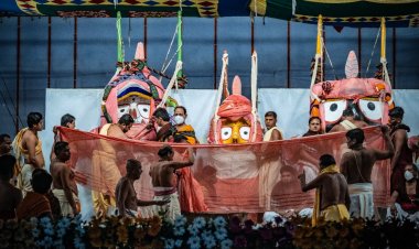 ସ୍ନାନଯାତ୍ରା: ମନ୍ଦିର ବେଢାରେ ଅଣନିଶ୍ୱାସୀ ହୋଇ ଆଖିବୁଜିଲେ ଜଣେ ଶ୍ରଦ୍ଧାଳୁ 