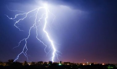 ବଜ୍ରପାତ ହେବାରୁ ୧୫ ମୃତ