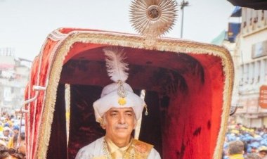 ଅସମୟରେ ରଥଯାତ୍ରା କରୁଥିବା ଲୋକମାନେ ବାଟକୁ ଆସୁଛନ୍ତି: ଗଜପତି ମହାରାଜ