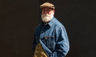 ଆପଣଙ୍କ ଦାଢ଼ି ଧଳା ହୋଇଯାଉଛି କି? ଏହାକୁ ରୋକିବା ପାଇଁ ଜାଣନ୍ତୁ ଟିପ୍ସ