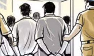 ନାଗା ସାଧୁ ବେଶରେ ଲୁଟ୍‌ ଉଦ୍ୟମ, ୩ ଅଟକ