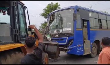 President Droupadi Murmu Condoles Loss Of Lives In Bus Accident in Ganjam