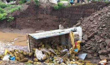 2 Dead, 9 Injured As Pick-Up Van Falls Into Gorge In  Kalahandi