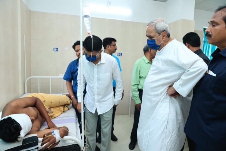 ଟ୍ରେନ ଦୁର୍ଘଟଣା : ଆହତଙ୍କୁ ଭେଟିଲେ ମୁଖ୍ୟମନ୍ତ୍ରୀ