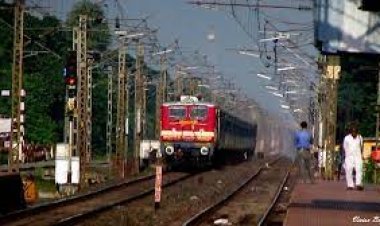 ଗୋଟିଏ ଟ୍ରାକରେ ୨ଟି ଟ୍ରେନ, ଟଳିଳା ବଡ଼ ଦୁର୍ଘଟଣା