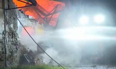 Massive fire breaks out at medicine godown in Bhubaneswar