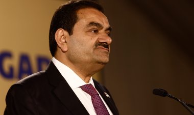 ଆଦାନି ସର୍ବବୃହତ ଧରାବି ବସ୍ତିର ବିକାଶ କରିବେ