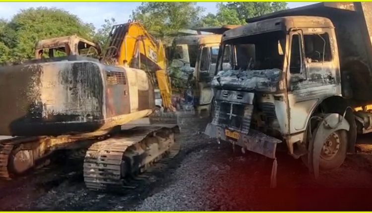 Maoists torch several vehicles in Rayagada