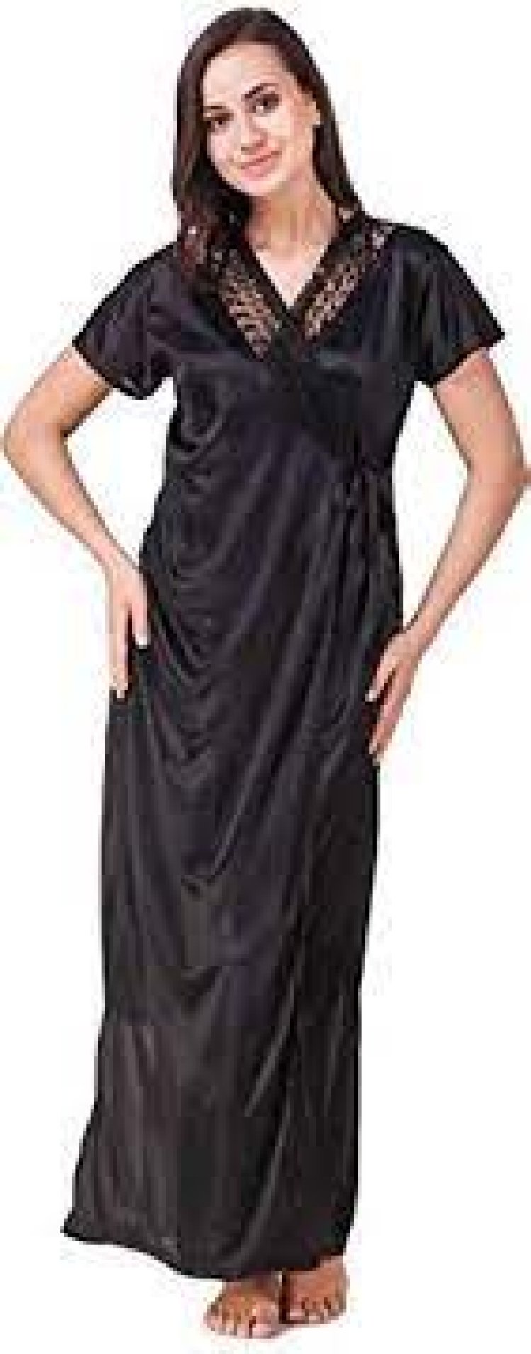 କଳା ପୋଷାକ