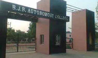 ବିଜେବି କଲେଜର ଦୁଇ ଛାତ୍ର ଗୋଷ୍ଠୀ ମୁହାମୁହିଁ