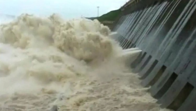 Hirakud dam closes 10 sluice gates as water level recedes