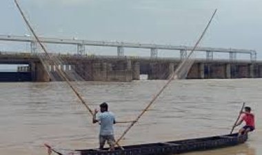 ମହାନଦୀରେ ବୁଡିଯାଇ ଯୁବକ ନିଖୋଜ