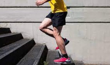 ଶିଡି ଚଢିବା ସମୟରେ ତୁମ ସହ ହେଉଛି କି ଏମିତି !