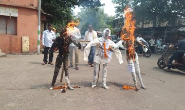 ନଗର କଂଗ୍ରେସ୍ ପକ୍ଷରୁ ତାଳଚେରର ବିକାଶରେ ବାଧକ ସାଜିଥିବା ୩ ସୁଯୋଗ୍ୟ ସନ୍ତାନଙ୍କ କୁଶପୁତଳିକା ଦାହ