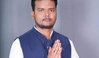 ବଢିଲା ତିର୍ତ୍ତୋଲ ବିଧାୟକଙ୍କ ଅଡ଼ୁଆ: ସବରେଜିଷ୍ଟ୍ରୀ ଅଫିସରେ ଗାର୍ଲଫ୍ରେଣ୍ଡ