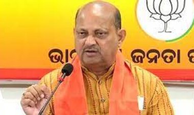 ଗୋଷ୍ଠୀ କନ୍ଦଳ: ମନମୋହନ ସାମଲଙ୍କ ସାମ୍ନାରେ ପିଟାପିଟି