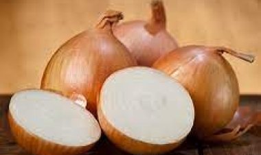 ଔଷଧ ଖାଇବା ସମୟରେ ପିଆଜ ଖାଉଥିଲେ..