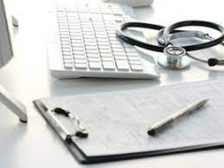 ହସ୍ପିଟାଲ ଭିତରେ ଡାକ୍ତରଙ୍କୁ ନିର୍ଦ୍ଧୁମ ଛେଚିଲେ