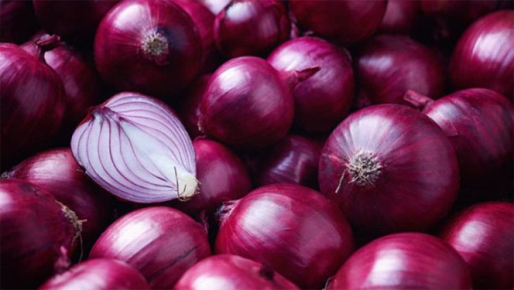 ୯୦ ଟଙ୍କାରେ ବିକ୍ରି ହେଲା ପିଆଜ, ଜାଣନ୍ତୁ କେଉଁଠି