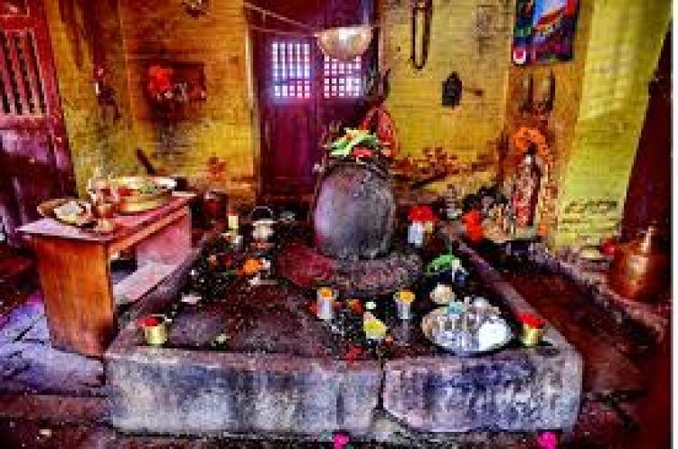 ବହୁ ପୁରାତନ ଶିବଲିଙ୍ଗ