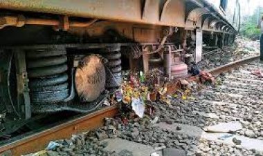 ପୁଣି ଟ୍ରାକରୁ ଖସିଲା ଟ୍ରେନ୍