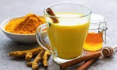 କ୍ଷୀର ଓ ହଳଦୀ ଉଭୟରେ ବହୁ ପୋଷକ ତତ୍ତ୍ୱ ରହିଛି