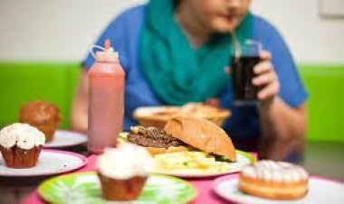 ଅଧିକ ଖାଇ ଦେଇଛନ୍ତି କି ? ଏହି ୩ଟି ଘରୋଇ ଉପାୟ ଆପଣାନ୍ତୁ