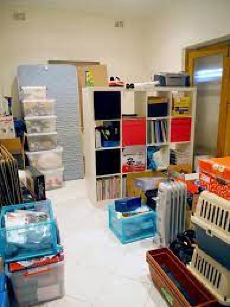 ଘରର କେଉଁ ଦିଗରେ ନିର୍ମାଣ କରିବେ ଷ୍ଟୋର ରୁମ୍