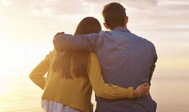 ସ୍ତ୍ରୀଙ୍କ ପାଖରେ ଏହି ୫ ଗୁଣ ଥିଲେ ପୁରୁଷ ହୋଇଥାନ୍ତି ଭାଗ୍ୟବାନ