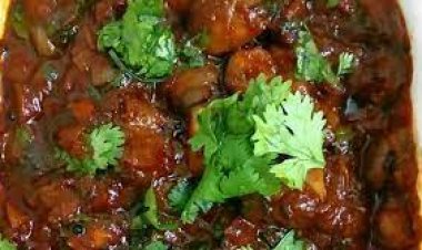 ଭାତ  ଓ ରୁଟି  ସହ କଦଳୀ ପତ୍ର ବାମ୍ପ ଛତୁ