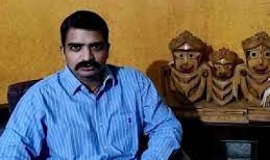 ଶଙ୍ଖ ଧରିଲେ ମନ୍ମଥ ରାଉତରାୟ