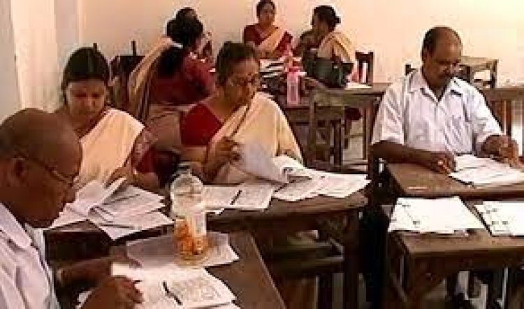 ଆଜିଠୁ ମାଟ୍ରିକ୍‌ ଖାତାଦେଖା