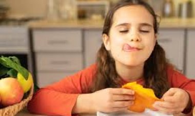 ଆମ୍ବ ଖାଇବା ପରେ ଭୁଲରେ ବି ଖାଆନ୍ତୁନି ଏହି ଖାଦ୍ୟ