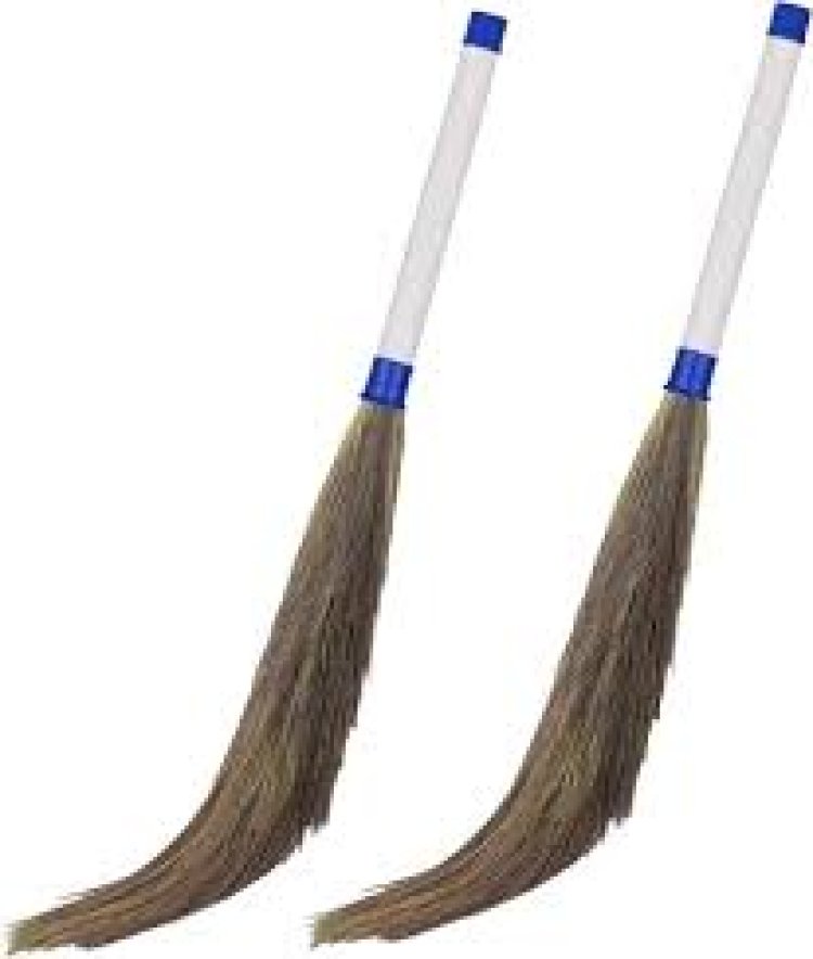 ଏହି ଦିଗରେ ଭୁଲ୍‌‌ରେ ମଧ୍ୟ ରଖନ୍ତୁ ନାହିଁ ଝାଡୁ