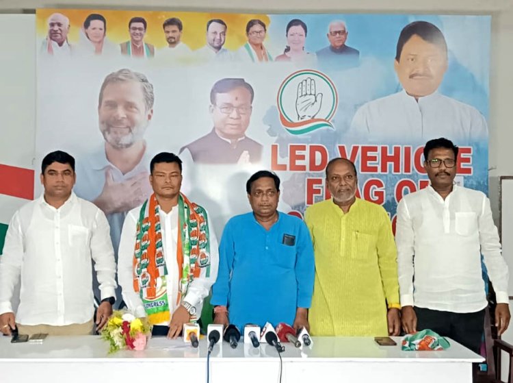 କଂଗ୍ରେସରେ ଯୋଗଦେଲେ ବିଶ୍ୱଭୂଷଣ ଦାସ