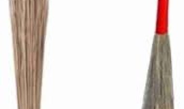 ବାସ୍ତୁ କୁହେ ଝାଡୁ ଆଣିଦେବ ଧନ 