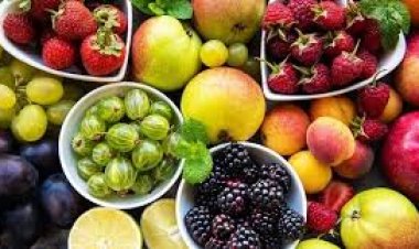 ଶରୀର ପାଇଁ ହୋଇଥାଏ ଅଧିକ ଲାଭଦାୟକ,ଖରାଦିନେ ଖାଆନ୍ତୁ ଏହିସବୁ