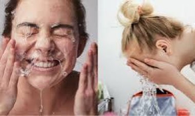 ଶୋଇବା ପୂର୍ବରୁ କ’ଣ କଲେ ତ୍ୱଚା ଗ୍ଲୋ କରିବ, ଜାଣନ୍ତୁ