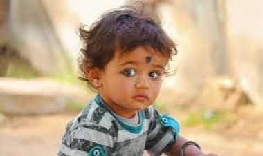 ଶିଶୁଙ୍କୁ ଆଖିରେ କଜଳ ଲଗାଇବା ଭଲ କି ନୁହେଁ ?ଜାଣନ୍ତୁ